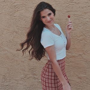 Meet your Posher, Paris